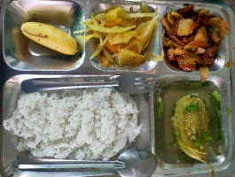 SUẤT ĂN TRƯỜNG HỌC BẾN CÁT BÌNH DƯƠNG