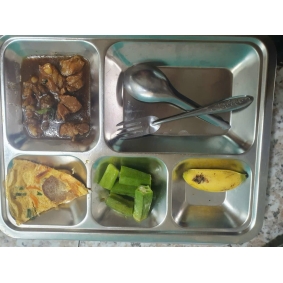 Khay cơm mẫu suất ăn công nghiệp mỹ phước 3